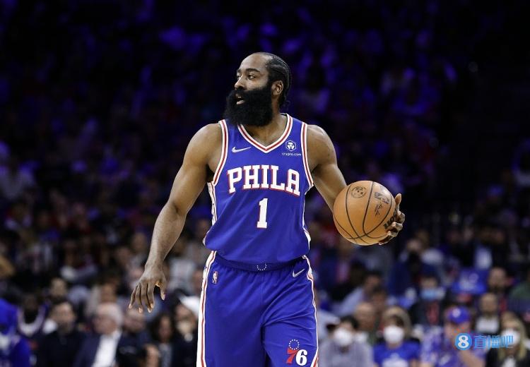 王飞获双料推广人奖，推动中国拳击发展，助力职业拳击繁荣。（王飞荣获双料推广人称号，助推中国拳击发展与职业拳击繁荣）