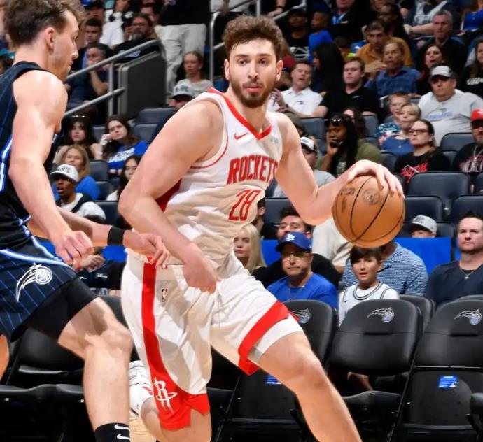 柏林联合多克希： 专门练过跑位进球 最难对付的是凯恩（柏林联合多克希：专练跑位抢点，凯恩最难对付）