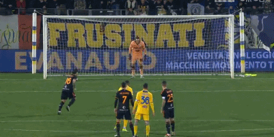 亚冠精英战报：林加德告别战破门，FC首尔1-1憾平墨尔本城（亚冠焦点速递：林加德告别之战建功，FC首尔1-1战平墨尔本城）