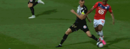 胡明轩全场5投0中无运动战进球，个人正负值-15全队最低